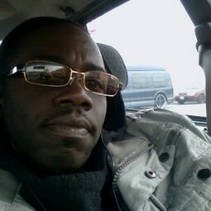 Meet your Posher, Derrick